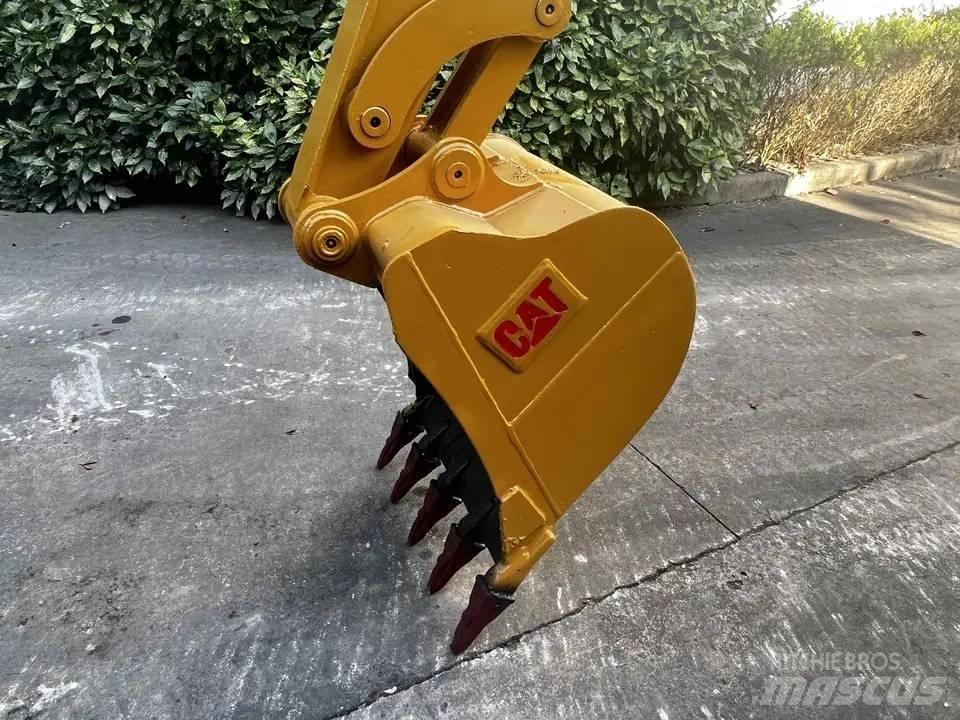CAT 306E2 Pásová rýpadla