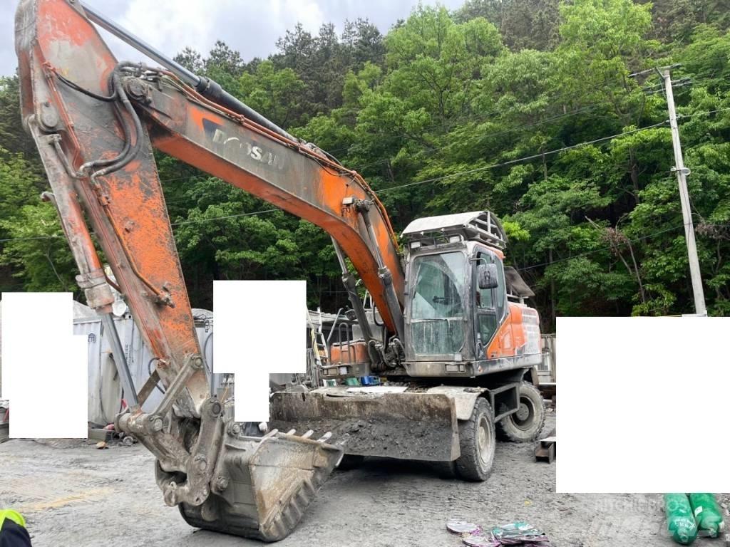 Doosan DX 210 W Kolová rýpadla