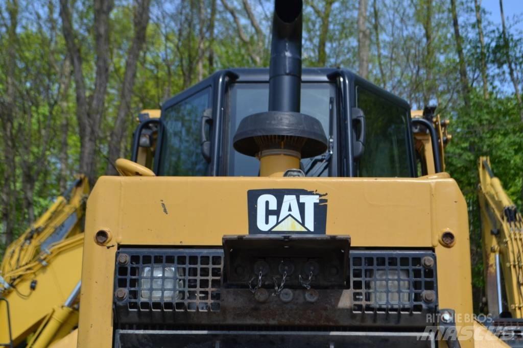 CAT D 6 N LGP Pásové dozery