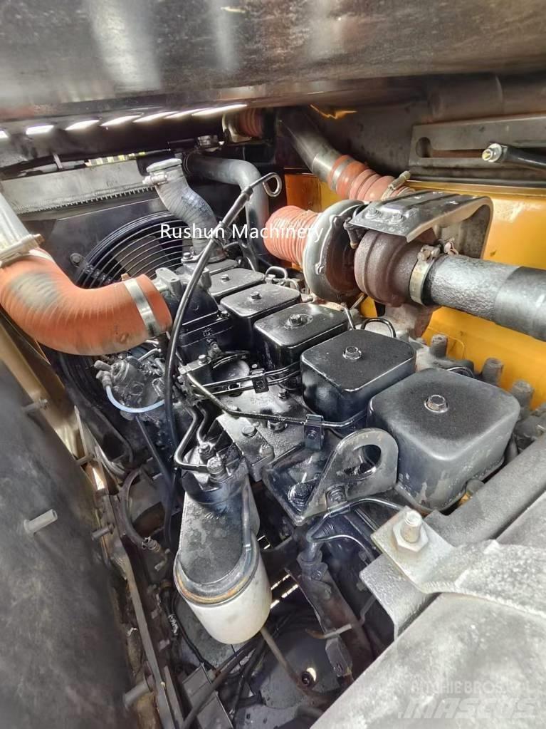 Hyundai 220LC-9S Midi rýpadla 7t - 12t