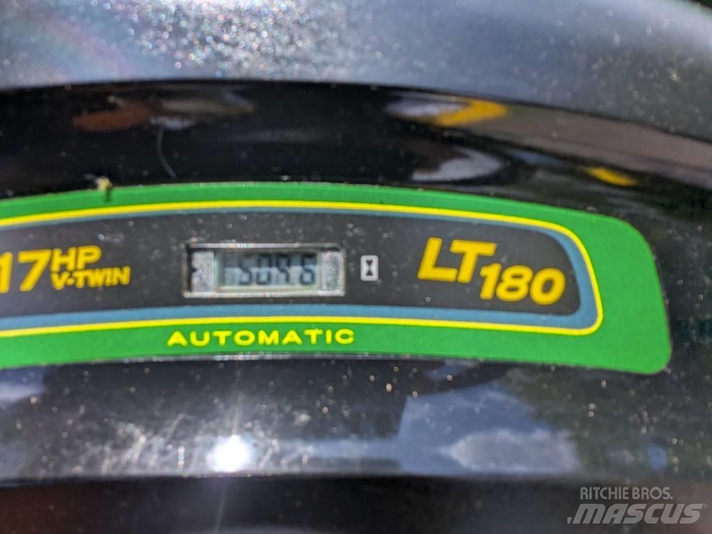 John Deere LT 180 Samojízdné sekačky