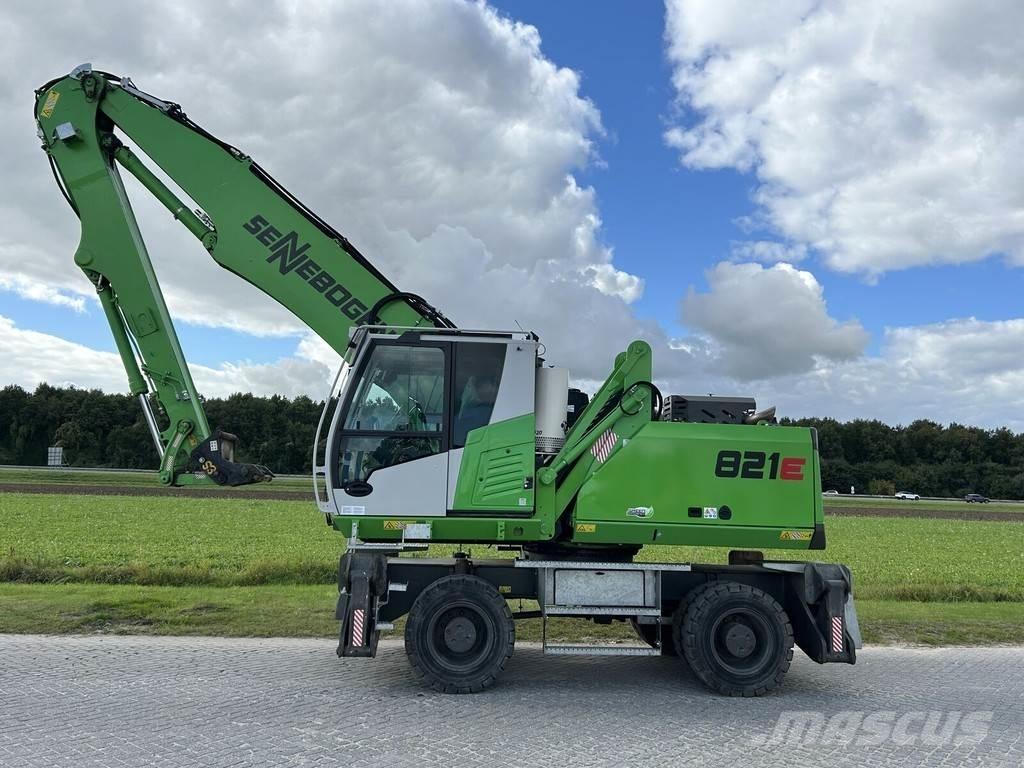Sennebogen 821MET5 Stroje pro manipulaci s odpadem