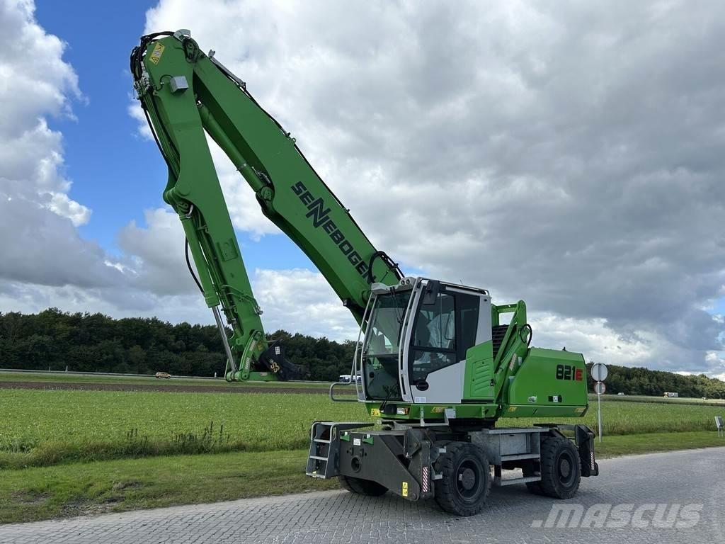 Sennebogen 821MET5 Stroje pro manipulaci s odpadem