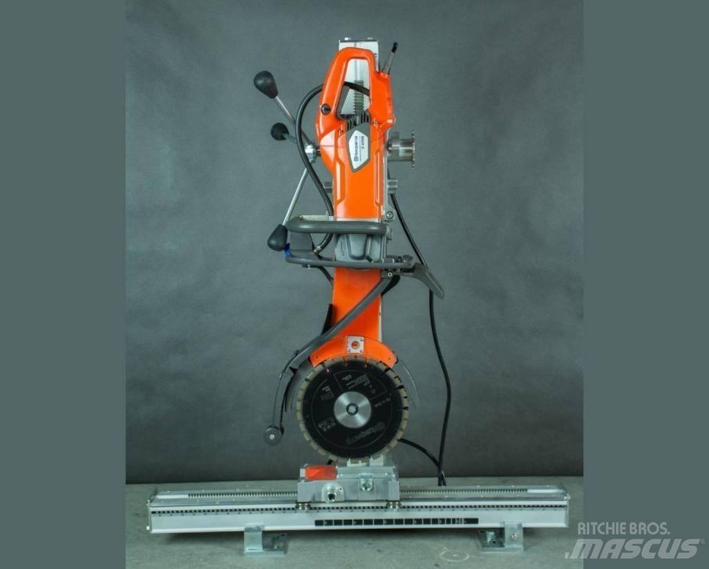 Husqvarna K4000CNB Lešenářské zařízení