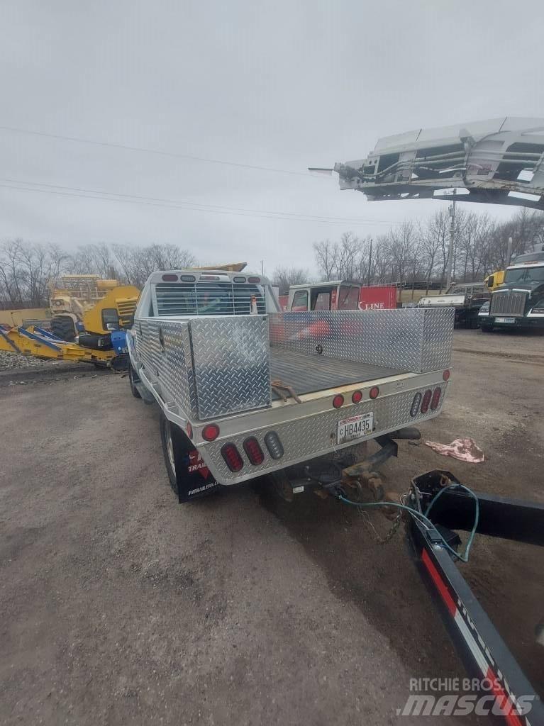 Ford F350 Další