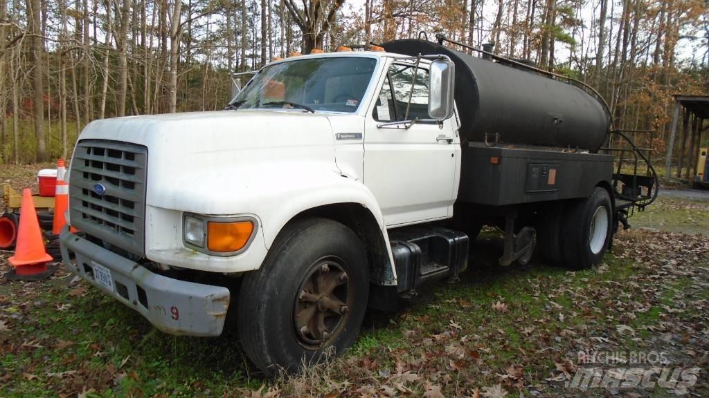 Ford F 800 Další