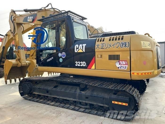CAT 323D/323/323DL Pásová rýpadla