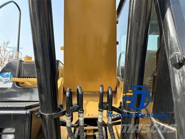 CAT 323D/323/323DL Pásová rýpadla