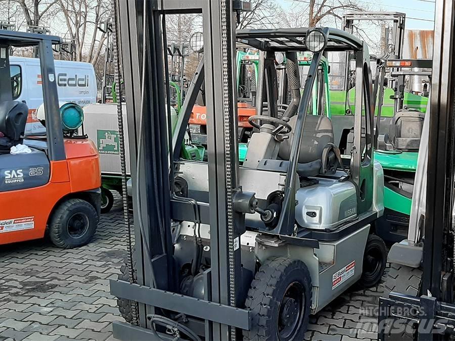 Nissan Y1D2A25Q Dieselové vozíky