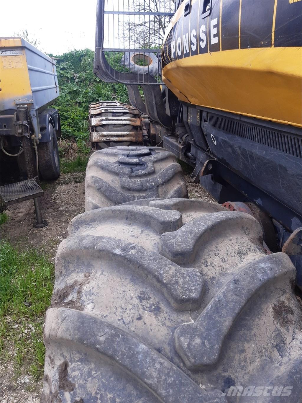 Ponsse Wisent 8W Vyvážecí traktory