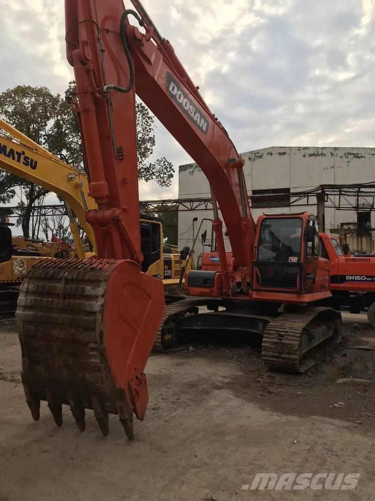 Doosan DX 300 Pásová rýpadla