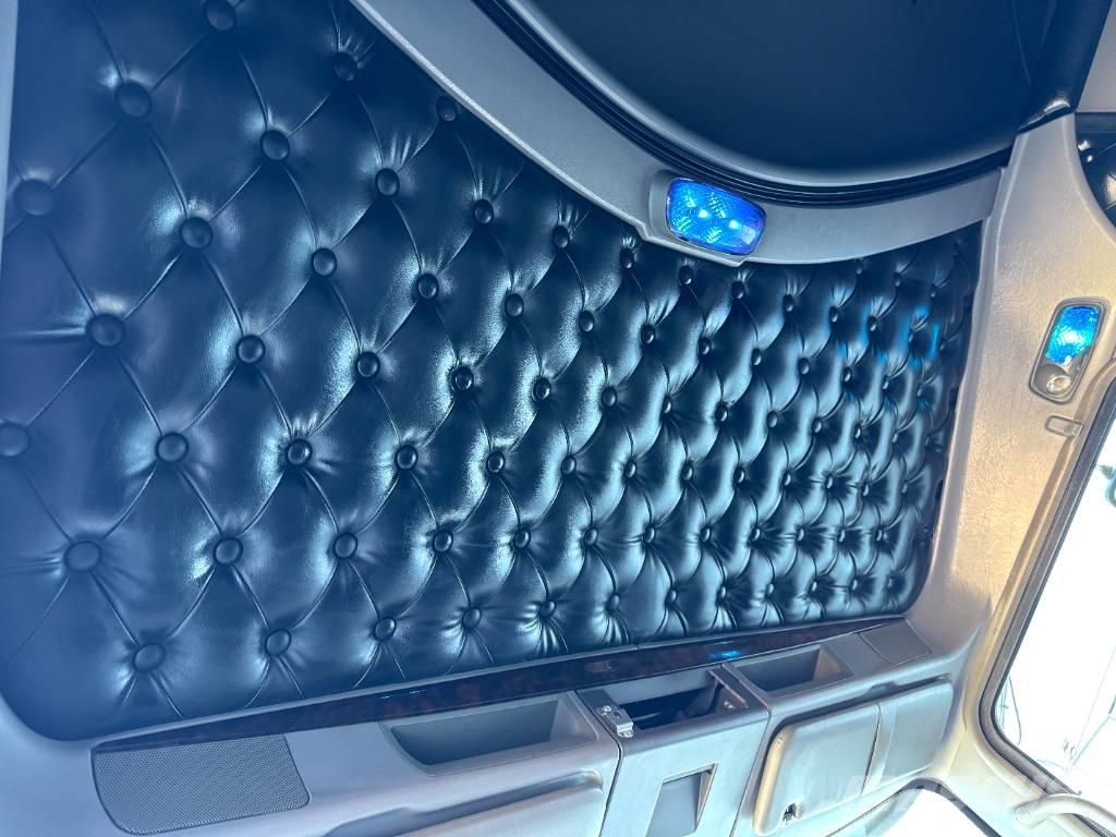 Kenworth T 800 Tahače