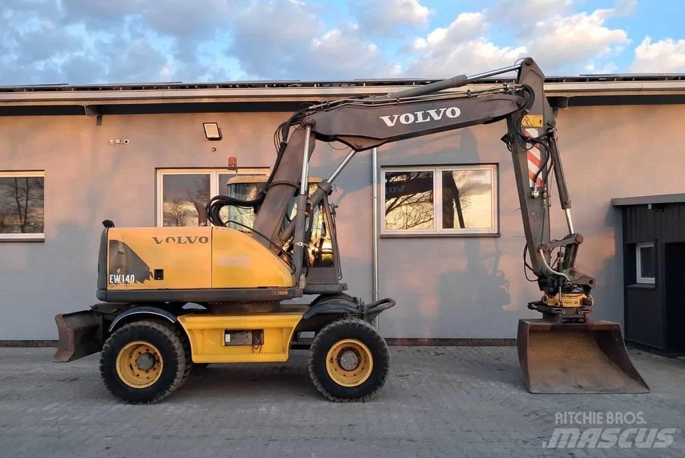 Volvo EW 140 Kolová rýpadla