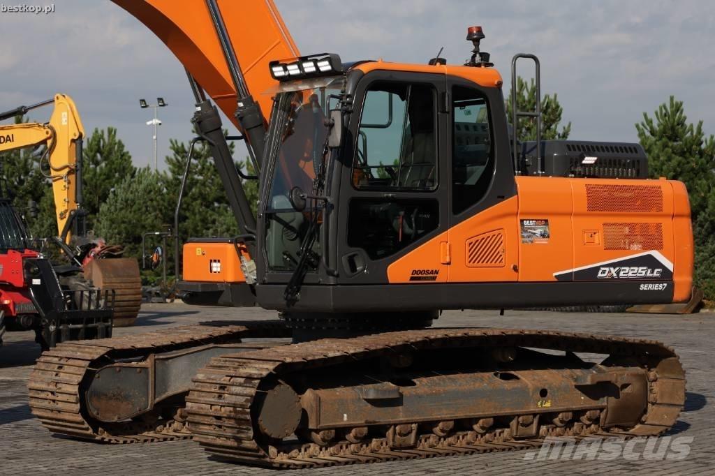 Doosan DX 225 LC-7 Pásová rýpadla