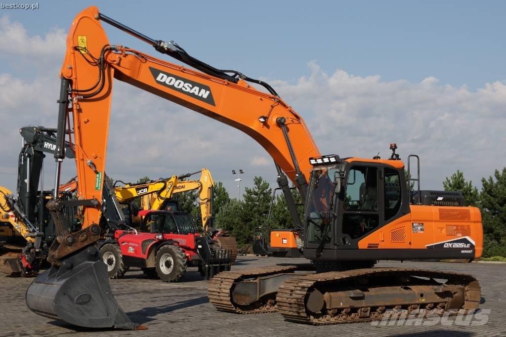 Doosan DX 225 LC-7 Pásová rýpadla