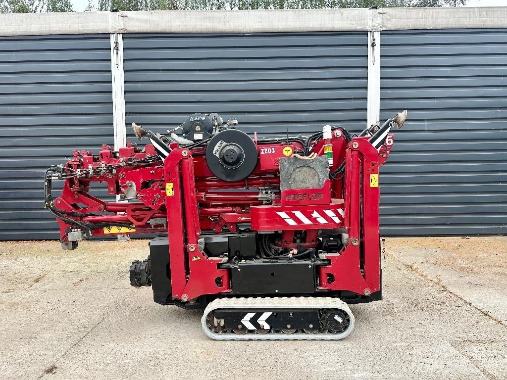 Hoeflon C6 - Full Spec Pásové jeřáby