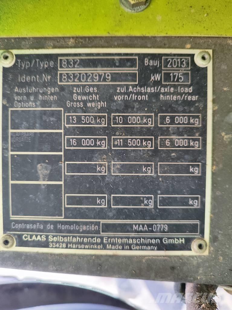 CLAAS Tucano 320 Sklízecí mlátičky