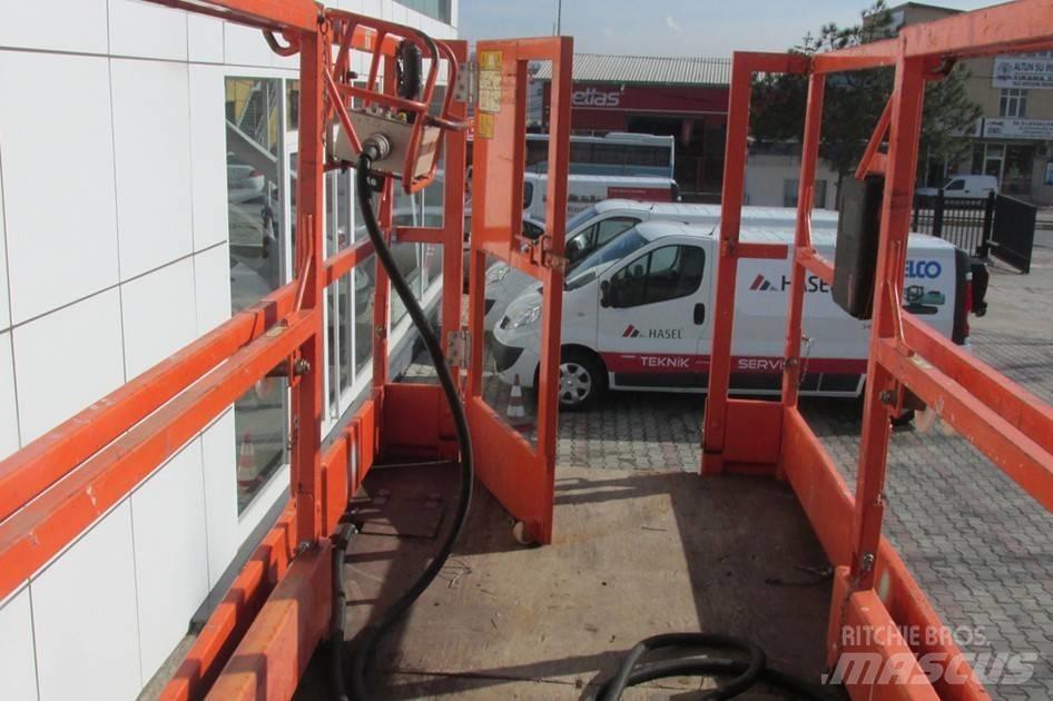 JLG 180-12 Nůžková zvedací plošina