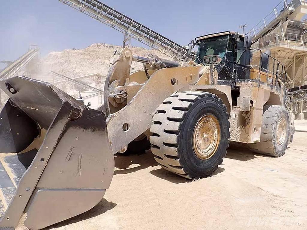 CAT 988K Kolové nakladače