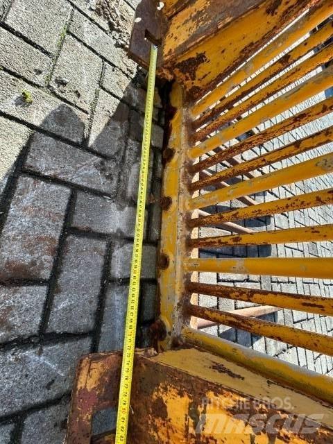 Bobcat Balen Klem Smykem řízené nakladače