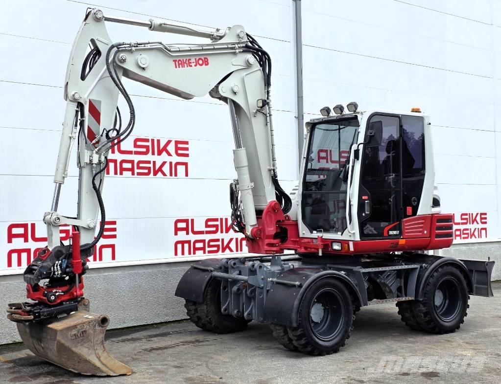 Takeuchi TB 295 W Kolová rýpadla