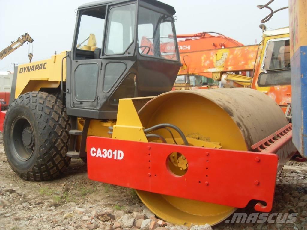Dynapac CA 251 D Tahačové válce