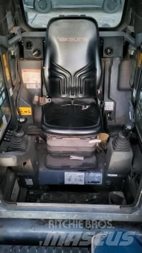 Takeuchi TL8 Smykem řízené nakladače
