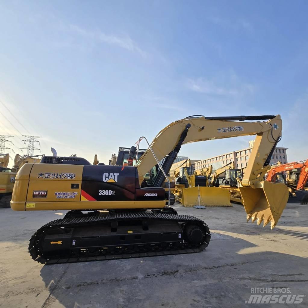 CAT 330 D2 Midi rýpadla 7t - 12t