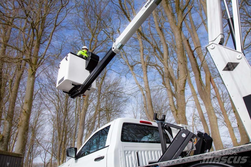 VERSALIFT VTA-135-H Autoplošiny