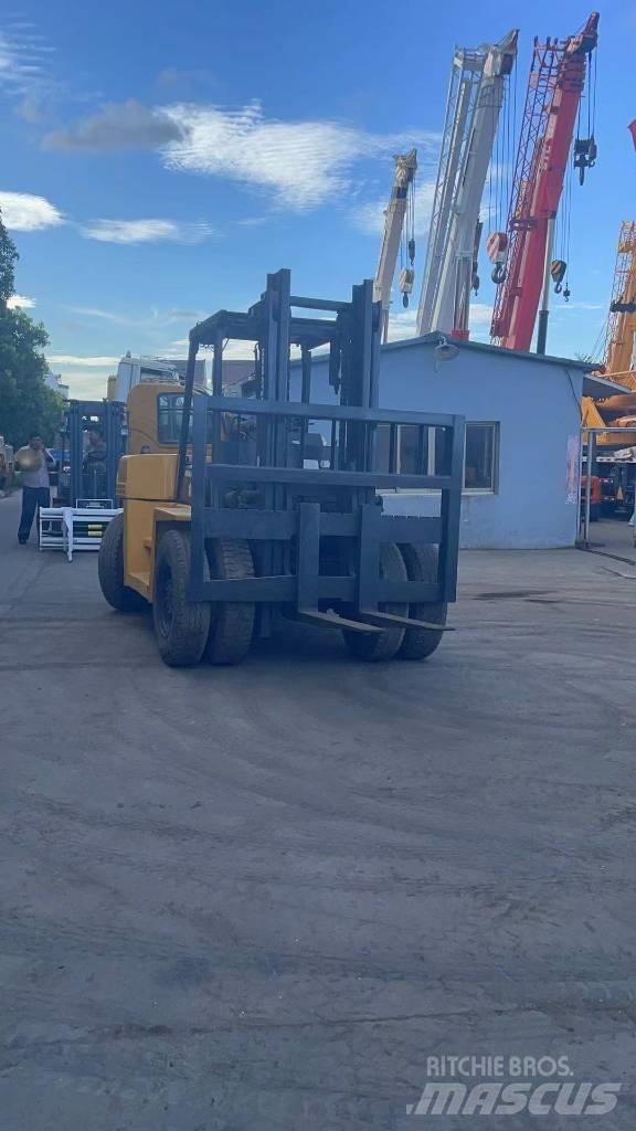 Komatsu 10 Ton Dieselové vozíky