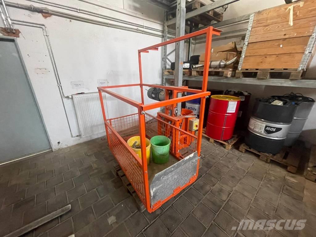 Ebbs & Radinger ZL200 Stavební výtahy