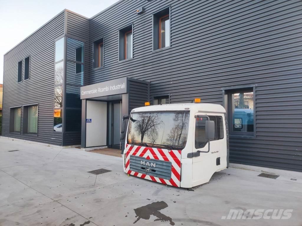 MAN MEDIUM Kabiny a interiér