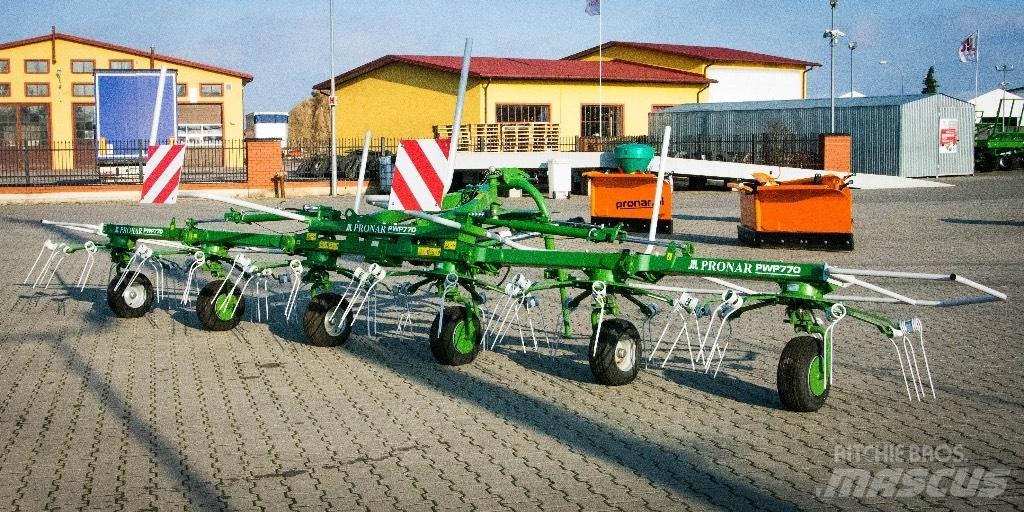 Pronar PWP770 Obraceče a shrabovače sena