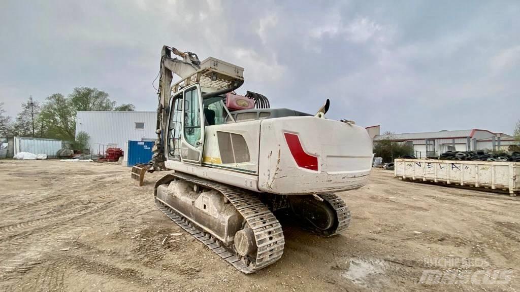 Liebherr R 924 Pásová rýpadla