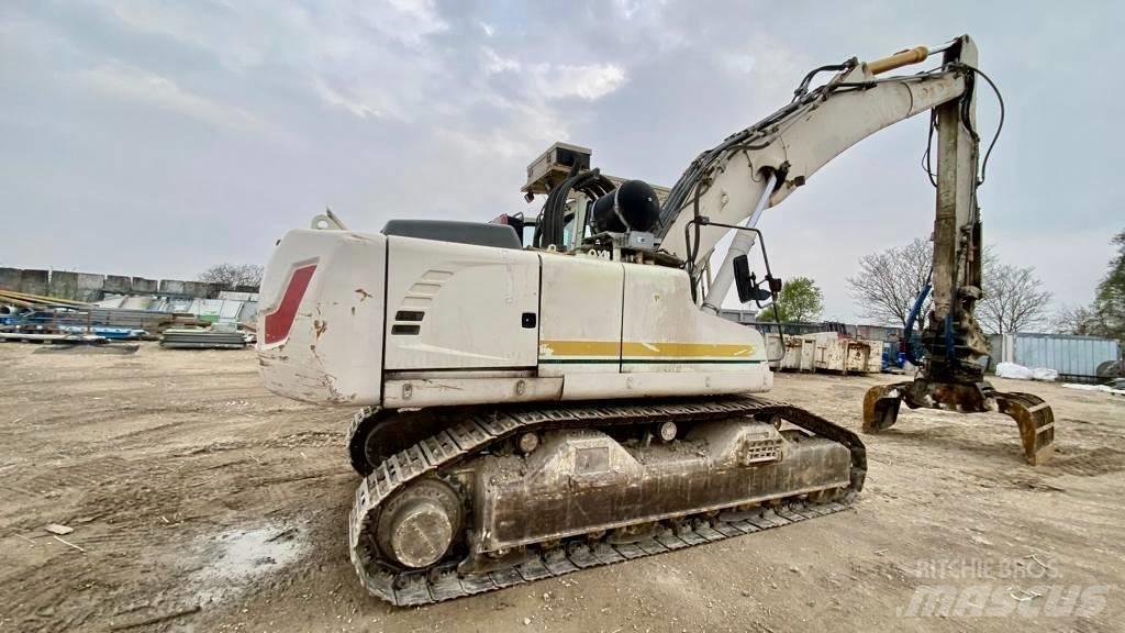 Liebherr R 924 Pásová rýpadla