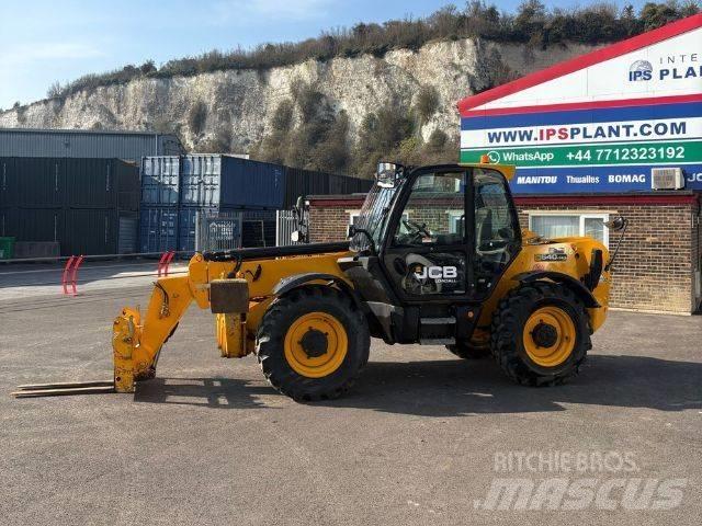 JCB 540-140 Teleskopické manipulátory