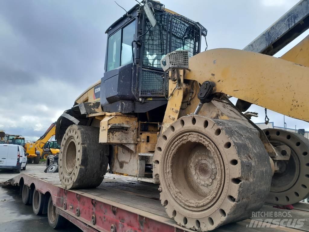 CAT 926 m Kolové nakladače