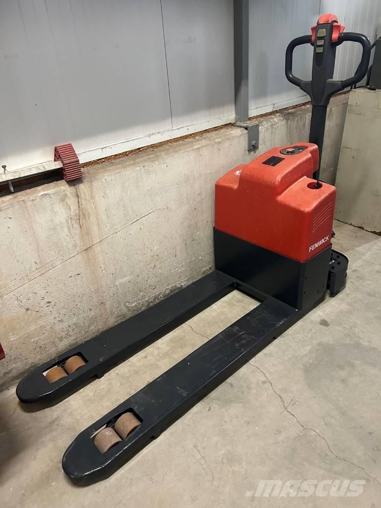 Linde MT 15 Nízkozdvižný vozík