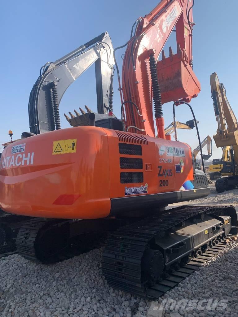 Hitachi 200 Pásová rýpadla