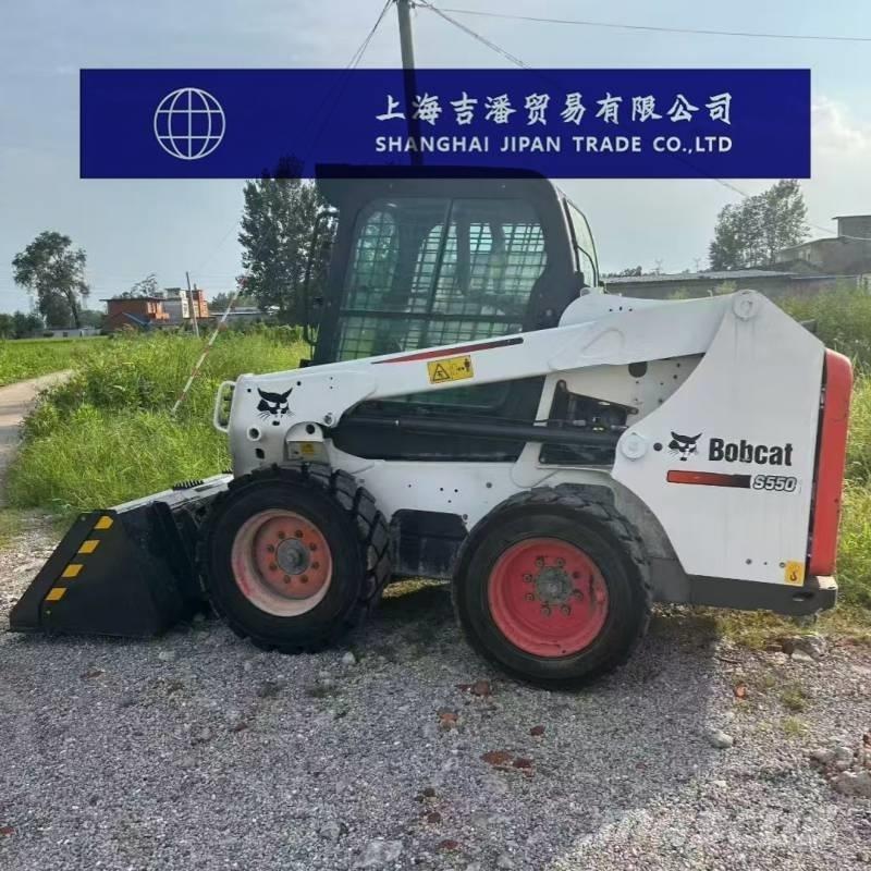 Bobcat S 550 Smykem řízené nakladače