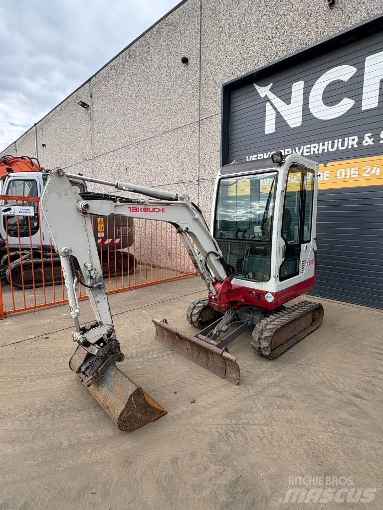 Takeuchi TB016 Mini rýpadla < 7t