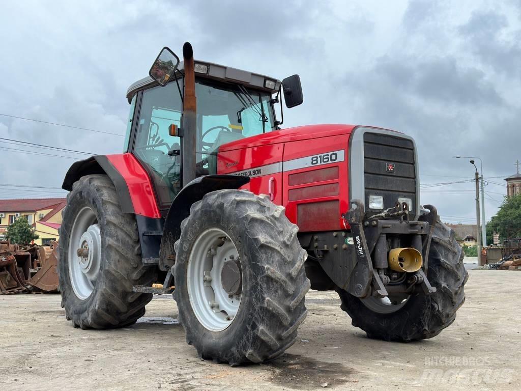Massey Ferguson 8160 Traktory