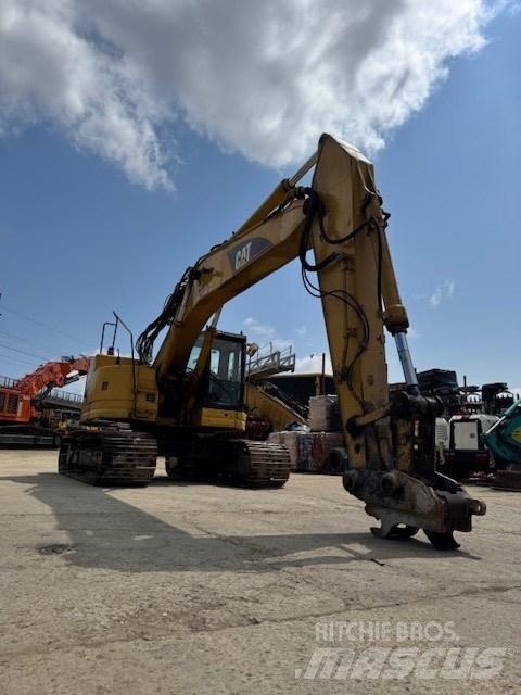 CAT 321 C LCR Pásová rýpadla