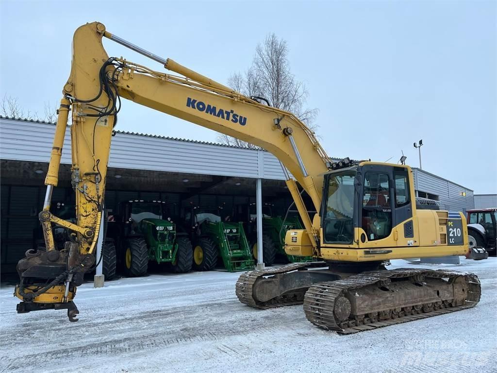 Komatsu PC210LC-8 Pásová rýpadla