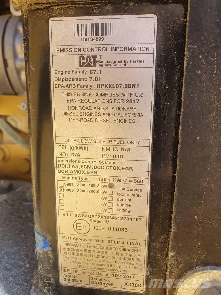 CAT 950M Kolové nakladače
