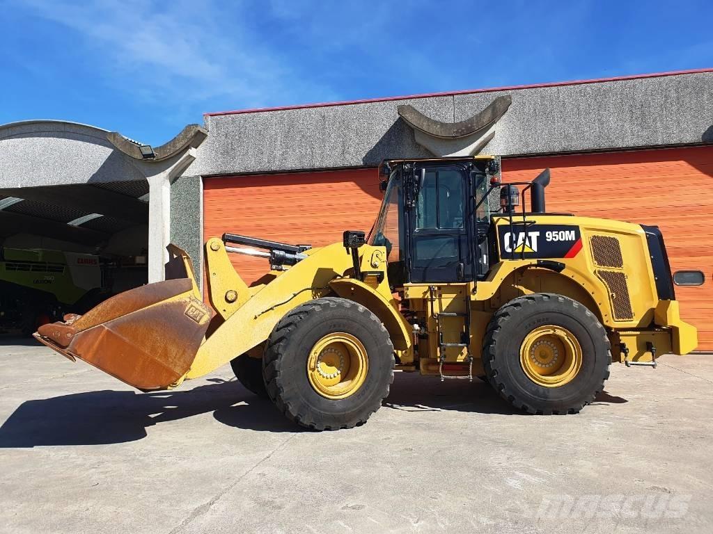 CAT 950M Kolové nakladače