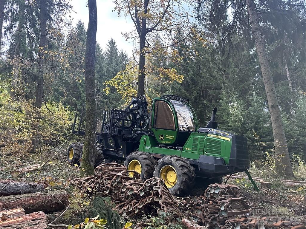John Deere 1510G Vyvážecí traktory