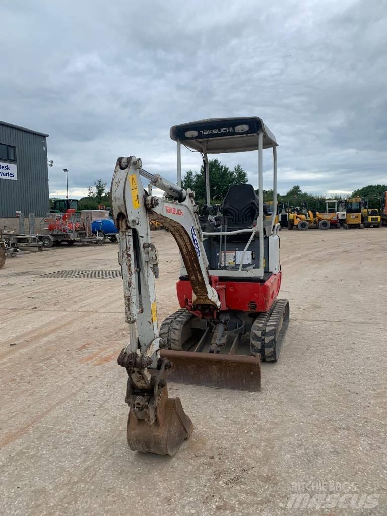 Takeuchi TB 215 R Mini rýpadla < 7t