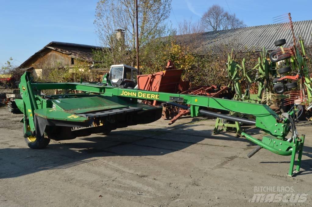 John Deere 530 Žací stroje