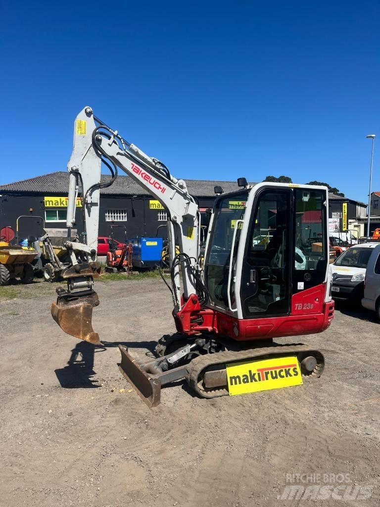 Takeuchi TB230 Mini rýpadla < 7t
